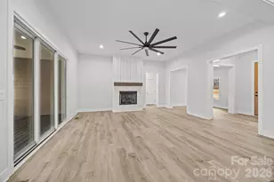 124 Taylors Gdn Wy, Statesville, NC 28625 - Photo 8