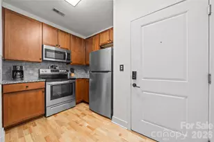 630 Calvert St, Charlotte, NC 28208 - Photo 2