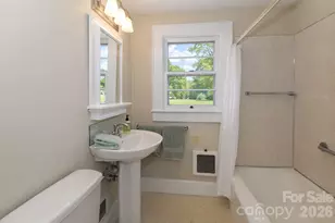 216 31st Ave NW, Hickory, NC 28601 - Photo 20