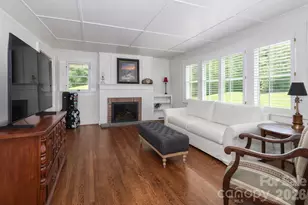 216 31st Ave NW, Hickory, NC 28601 - Photo 4