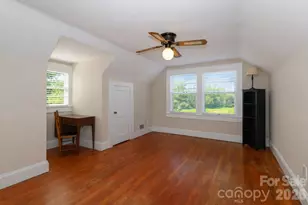 216 31st Ave NW, Hickory, NC 28601 - Photo 18