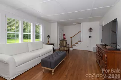 216 31st Avenue NW, Hickory, NC 28601 - Photo 4