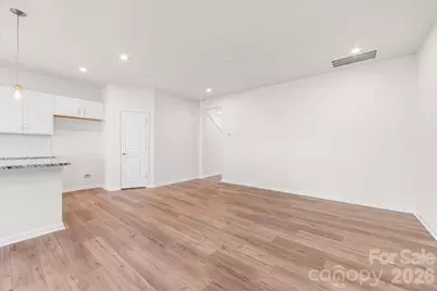 3045 Hutton Gardens Lane, Charlotte, NC 28269 - Photo 4