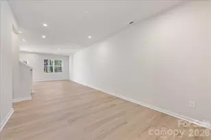 6013 Longar Ln, Charlotte, NC 28269 - Photo 4