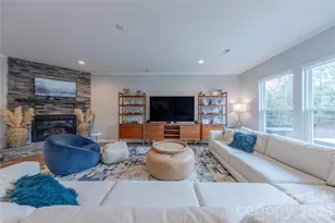 270 Hampton Trail Dr, Fort Mill, SC 29708 - Photo 6