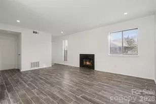 6148 Heath Ridge Ct, Charlotte, NC 28210 - Photo 4