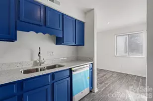 6148 Heath Ridge Ct, Charlotte, NC 28210 - Photo 18