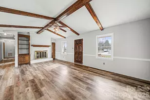 102 Roxie Ln, Belmont, NC 28012 - Photo 2