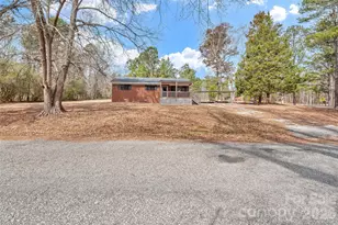 3489 Oakridge Rd, Lancaster, SC 29720 - Photo 2