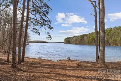 628 Amalfi Drive, Davidson, NC 28036 - Photo 2