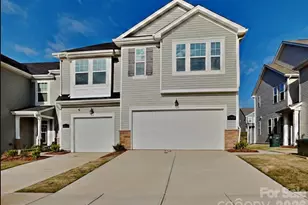 5608 Axil Ln, Charlotte, NC 28269 - Photo 2