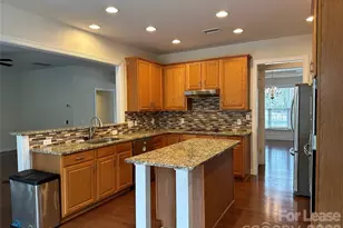 10304 Merlin Meadows Ct, Charlotte, NC 28277 - Photo 6