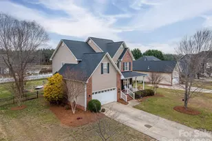 1605 Stone Pine Dr, Gastonia, NC 28056 - Photo 2