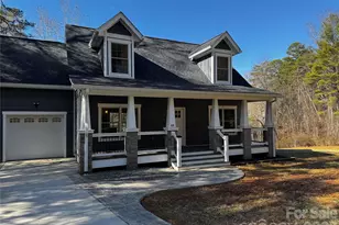 426 Shadow Wood Dr, Leicester, NC 28748 - Photo 2