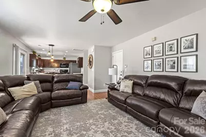 2802 Buckleigh Drive, Charlotte, NC 28215 - Photo 8