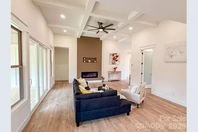 1322 Kensington Circle, Newton, NC 28658 - Photo 10