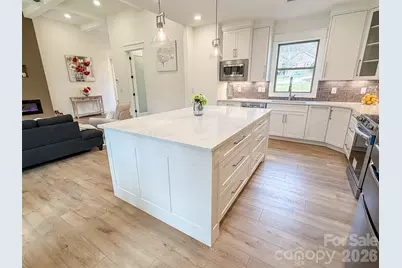 1322 Kensington Circle, Newton, NC 28658 - Photo 18