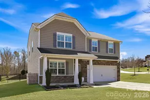 2870 Shale Dr, Davidson, NC 28036 - Photo 2
