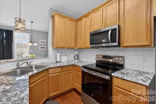 3066 Priory Ridge Dr, Fort Mill, SC 29707 - Photo 10