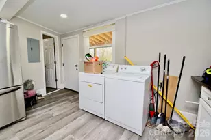 2007 S York Rd, Gastonia, NC 28052 - Photo 8