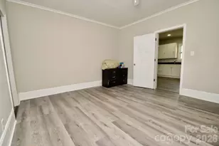 2007 S York Rd, Gastonia, NC 28052 - Photo 10