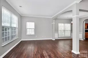 6939 Brachnell View Dr, Charlotte, NC 28269 - Photo 2