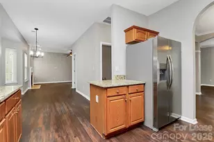 6939 Brachnell View Dr, Charlotte, NC 28269 - Photo 10