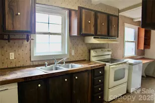 14 Irvin Rd, Pisgah Forest, NC 28768 - Photo 8