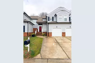 8729 Fox Chase Lane, Charlotte, NC 28269 - Photo 2