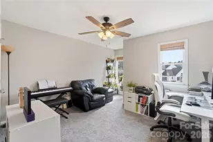 8729 Fox Chase Ln, Charlotte, NC 28269 - Photo 18