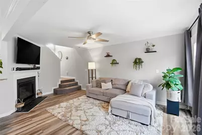 8729 Fox Chase Lane, Charlotte, NC 28269 - Photo 4