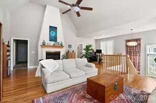 405 Mistletoe Trail, Hendersonville, NC 28791 - Photo 2