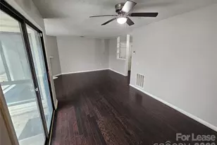 4811 Spring Lake Dr, Charlotte, NC 28212 - Photo 6