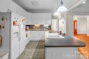 722 Canterbury Dr, Lancaster, SC 29720 - Photo 36