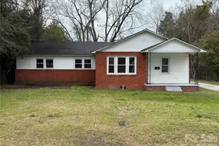 74 Victory Dr, Cheraw, SC 29520 - Photo 1