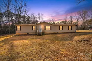 107 10th St NE, Hildebran, NC 28637 - Photo 2