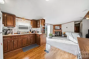 107 10th St NE, Hildebran, NC 28637 - Photo 1