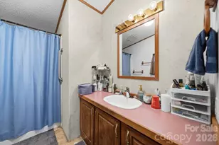 107 10th St NE, Hildebran, NC 28637 - Photo 10