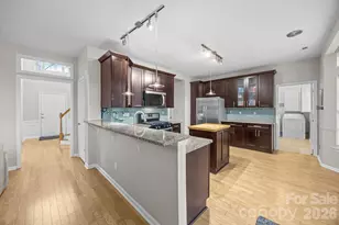 5536 Tullamore Ln, Charlotte, NC 28269 - Photo 16