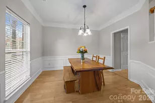 5536 Tullamore Ln, Charlotte, NC 28269 - Photo 12