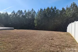 4113 Rosfield Dr, Charlotte, NC 28214 - Photo 4