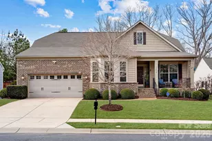 14616 Brannock Hills Dr, Charlotte, NC 28278 - Photo 2