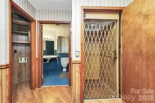 3801 Castlerock Dr, Charlotte, NC 28215 - Photo 34