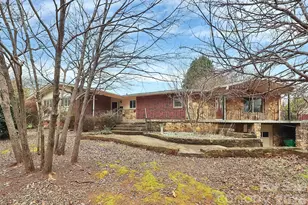 3801 Castlerock Dr, Charlotte, NC 28215 - Photo 2