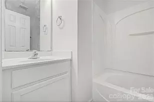 2405 Smugglers Ct, Charlotte, NC 28216 - Photo 18