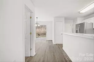 2405 Smugglers Ct, Charlotte, NC 28216 - Photo 6