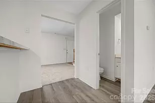 2405 Smugglers Ct, Charlotte, NC 28216 - Photo 12