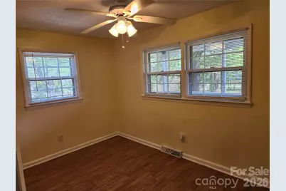 507 N Mulberry Street, Cherryville, NC 28021 - Photo 12