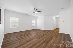 5226 Crystal Lakes Dr, Rock Hill, SC 29732 - Photo 8