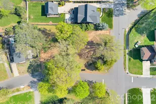 721 E 28th St, Charlotte, NC 28205 - Photo 2